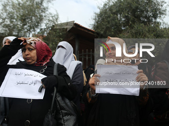 A march in support of the rights of Palestinian employees, hired by the former Hamas government in Gaza, demanding their rights and integrat...