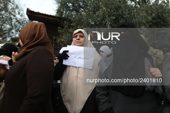 A march in support of the rights of Palestinian employees, hired by the former Hamas government in Gaza, demanding their rights and integrat...