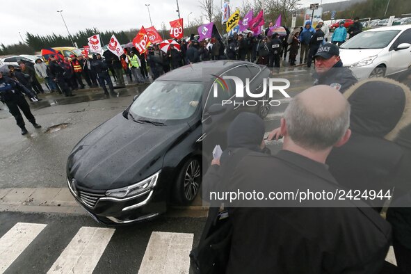 French Minister for Solidarity and Health Agnes Buzyn arrives at the Poissy Medical Center, near Paris, on January 15, 2018  for the laying...