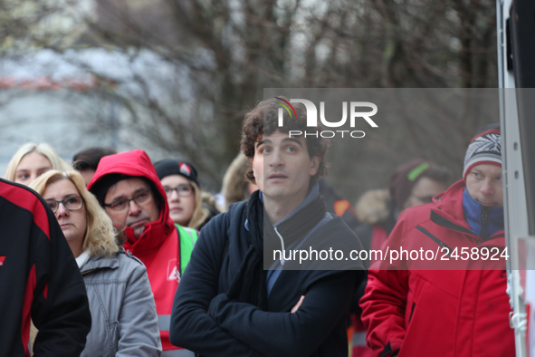 Die LINKE Bavaria chairman Ates Gürpinar taking part in a strike at a BMW factory site in Munich, Germany, 2 February 2017. A few thousand c...