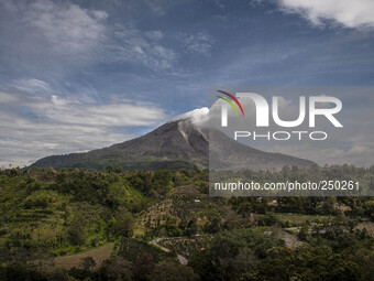 Mount Sinabung seen from Tiga Pancur village, Simpang Empat Distric, Karo, North Sumatera. Indonesia. 15 September 2014. The volcano Mount S...