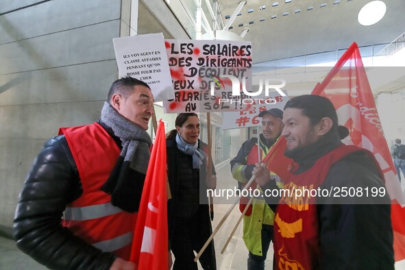 Coordinated one-day strike involving Air France pilots, cabin crew and ground staff at Roissy Charles-de-Gaulle airport in Roissy-en-France,...