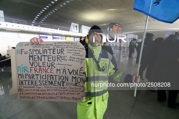 Coordinated one-day strike involving Air France pilots, cabin crew and ground staff at Roissy Charles-de-Gaulle airport in Roissy-en-France,...