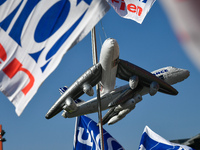 The majority of Air France unions are opposed to the NAO 2018 agreement and are demonstrating for the achievement of a 6% general wage incre...