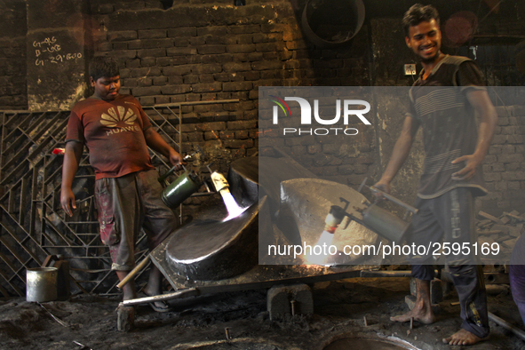 Child labor is common sight in Dhaka, Bangladesh, on 4 April 2018. According to a statistics report 2015 in Bangladesh there are 3.5 million...