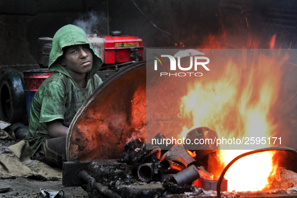 Child labor is common sight in Dhaka, Bangladesh, on 4 April 2018. According to a statistics report 2015 in Bangladesh there are 3.5 million...