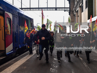 The Railway Unions gathered for an Genarla Asembly and a quick demonstration in Gare de Lyon, Paris on 09 April 2018 against the reform of t...