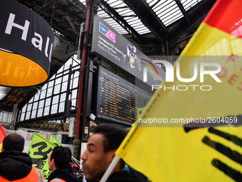 The Railway Unions gathered for an Genarla Asembly and a quick demonstration in Gare de Lyon, Paris on 09 April 2018 against the reform of t...