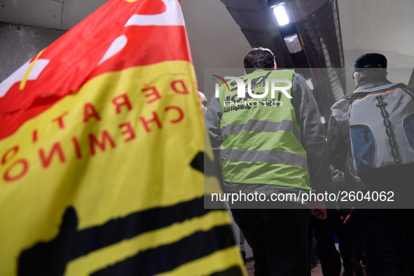 The Railway Unions gathered for an Genarla Asembly and a quick demonstration in Gare de Lyon, Paris on 09 April 2018 against the reform of t...