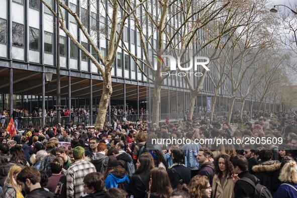  Students demonstrating against the Vidal Law, the reform of the baccalaureate and the selection at the entrance of the universities, on Apr...