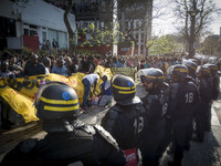 Police faces students gathering in front of the Paris Tolbiac university campus on April 20, 2018 in Paris after riot police evacuated the u...