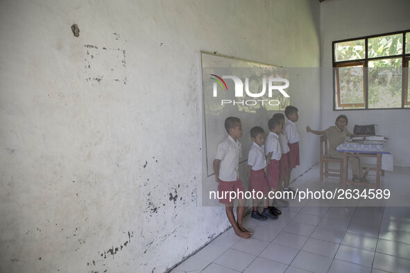 Kupang, East Nusa Tenggara, Indonesia, April 24th 2018 : Portrait Education at Basic School Kuasaet, Maulafa, Kupang, East Nusa Tenggara. Ed...