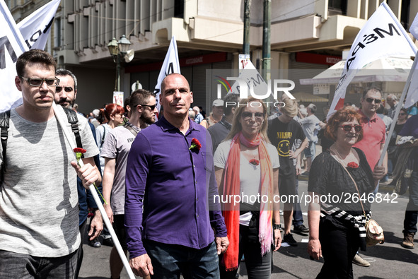 Former Greek Finance Minister Yanis Varoufakis takes part in a rally commemorating May Day in Athens, Greece May 1, 2018. 