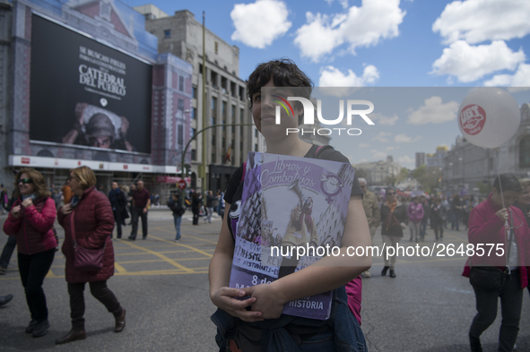 Thousands of people have marched on May Day in Madrid, under the slogan "Time to win: Equality, better employment, higher wages and decent p...