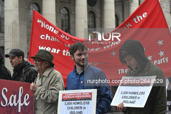 Campaigners for Public Housing join Hundreds of people including SIPTU unions, Right2Work campaigners, members of Socialist Party, Communist...