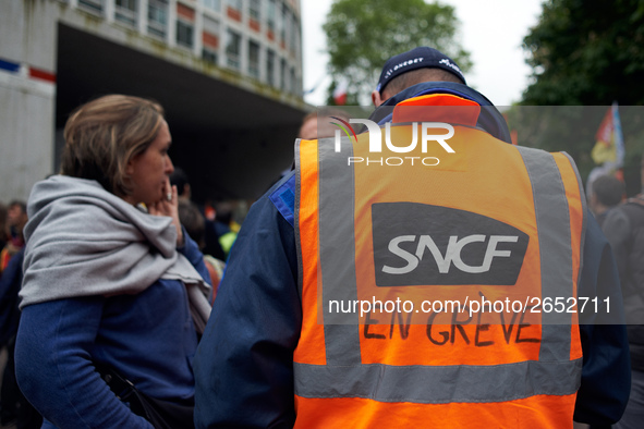 Several sectors on strike called to a protest and a gathering in front of the Préfecture against the planned evacuation of the Toulouse Jean...