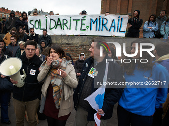 Students tell their encounter with the Prefet and the banner reads 'Solidarity-Mirail'. Several sectors on strike called to a protest and a...