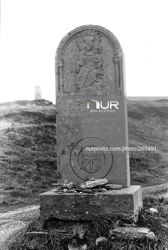 Tombstone  in memory of the sacrifice of Rolando and his paladins of France, in Alto de Ibaneta , Spain, on November 2004  