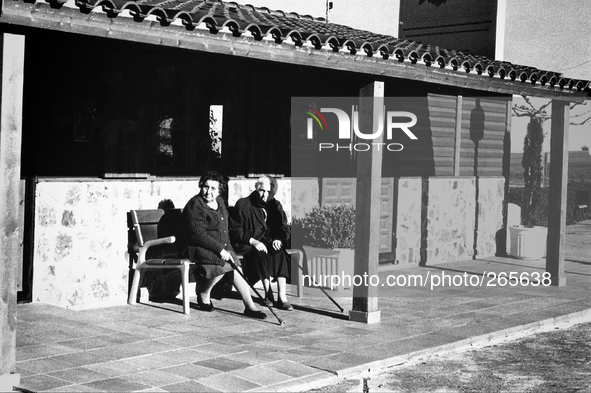 Two ladies welcome pilgrims at the entrance of the village, this place is renowned since the Middle Ages for the friendliness and hospitalit...