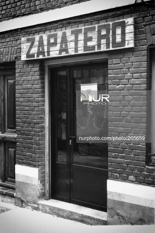  Office of the Election Committee of Zapatero, in Sahagun, Spain, on December 2004 