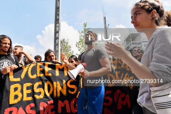 Following the Demonstration and the Arago highschool blocade by Students on the 23 May 2018, Police arrested 88 majors and 40 minors protest...