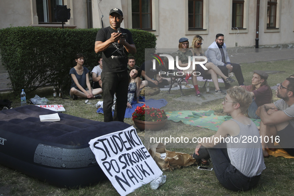 Tyehimba Jess, 2017 Pulitzer Prize Winner in Poetry,meets with Polish students who are occupying the Department of Philosophy of Jagiellonia...