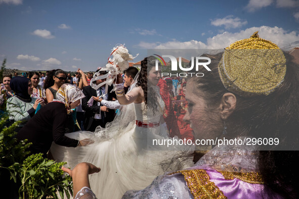 Turkish wedding. The first dance of the bride after her first night as married. 