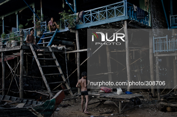 Kampong Pluk, Tonle Sap, Cambodia. 6.3 million people out of a total population of 14.9 million Cambodians are unable to access clean drinki...