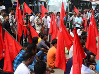 Activists from Bangladeshi garments organization stage demonstration in Dhaka rejecting the government’s decision to raise their minimum mon...