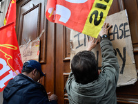  The subcontractors of the Park Hyatt Vendôme, who have been on strike for 18 days, and who were dislodged by the police from the Parisian p...