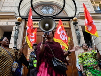  The subcontractors of the Park Hyatt Vendôme, who have been on strike for 18 days, and who were dislodged by the police from the Parisian p...