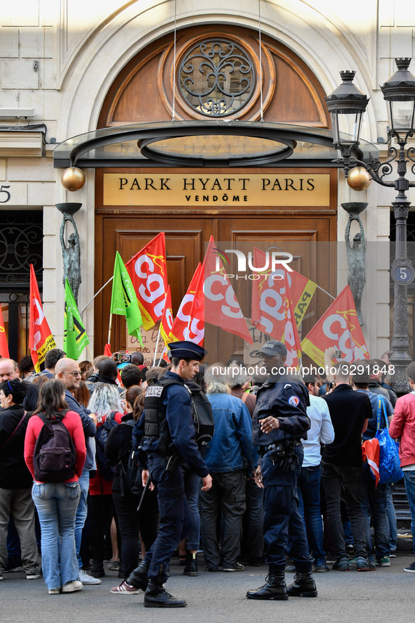  The subcontractors of the Park Hyatt Vendôme, who have been on strike for 18 days, and who were dislodged by the police from the Parisian p...