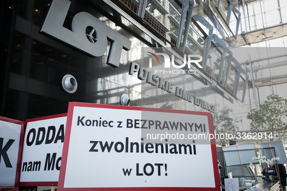 Polish LOT airline crew on strike in Warsaw, Poland on 18 October 2018 