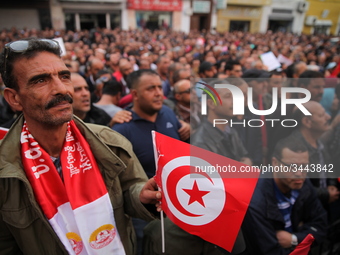 Unionists and workers rallied outside the headquarter of the Tunisian General Labour Union (UGTT), on November 17, 2018 in Tunis, where the...