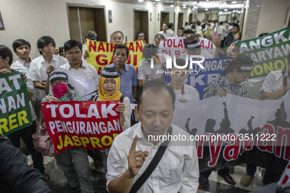 Jakarta, Indonesia, 04 December 2018 : GOFUR the coordinator of the demonstration from ANTARA Labour Organization giving press conference du...