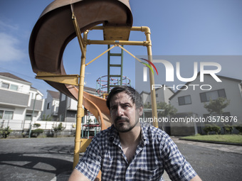 Tommaso Perina, waiting to meet the children. He lives in Tokyo since 2003 he married his wife in 2012. They have two children. On 19 Decemb...