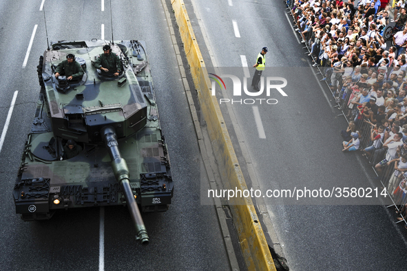 Military are seen parading along the Vistula river in Warsaw, Poaldn on August 15, 2018 on Armed Forces Day. In 2018 Poland celebrates its 1...