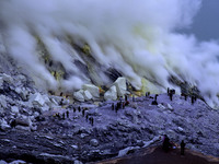  With the increasing tourist foreigner and local indonesia visitting Mount Ijen, all of them want to enjoy the beauty of the Mountain especi...