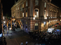 Ariane, the giant spider arrives near the cityhall of Toulouse, the Capitole. Dozens of thousands came to see from 'La Machine' street theat...