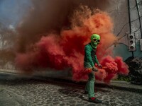 Skeleton of color (@butch_locsin_from_la) filled the streets of Puebla, Mexico, on with colors, with a journey of almost 6 hours, the artist...