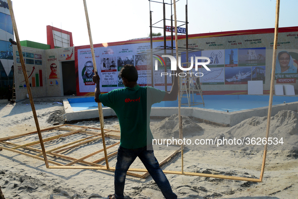 Bangladeshi day labor works in the Dhaka International Trade Fair in Dhaka, Bangladesh. On January 08, 2019. 