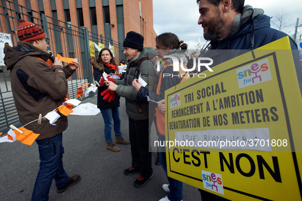 Several schoolteachers unions and two students unions (UNL, FIDL) called for a day of strike against Minister of Education J.-M. Blanquer re...