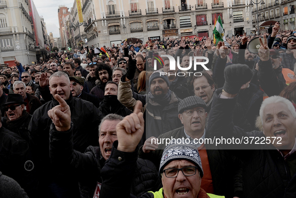 Taxi drivers strike to call for stricter regulations against ride hailing services such as Uber and Cabify in Madrid on 28th January, 2019. 