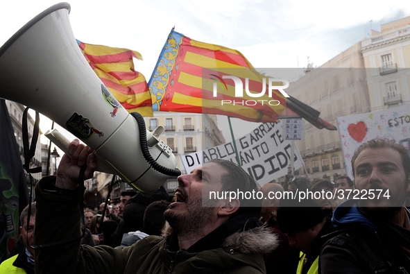 Taxi drivers strike to call for stricter regulations against ride hailing services such as Uber and Cabify in Madrid on 28th January, 2019. 