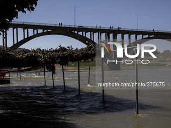 2014 - Hasankeyf - Under the bridge (