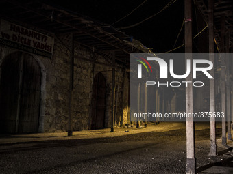 2014 - Turkey - Ilisu dam - Hasankeyf - Night in the bazar (