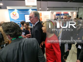 President of the Ile-de France regional council Valerie Pecresse (C, in red) visits the Salon des Entrepreneurs (Entrepreneurship fair) in P...