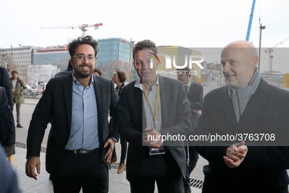 President of MEDEF (French employers' association) Geoffroy Roux de Bezieux (C) speaks with French Junior Minister for the Digital Sector at...