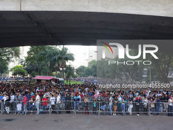 A giant line formed in the Anhangabaú Valley, in the center of the city of São Paulo, where job search is being promoted by the Secretariat...