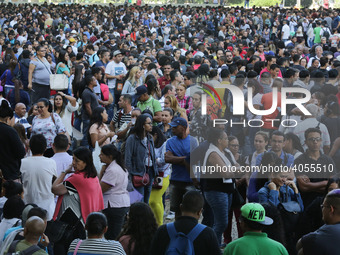 A giant line formed in the Anhangabaú Valley, in the center of the city of São Paulo, where job search is being promoted by the Secretariat...